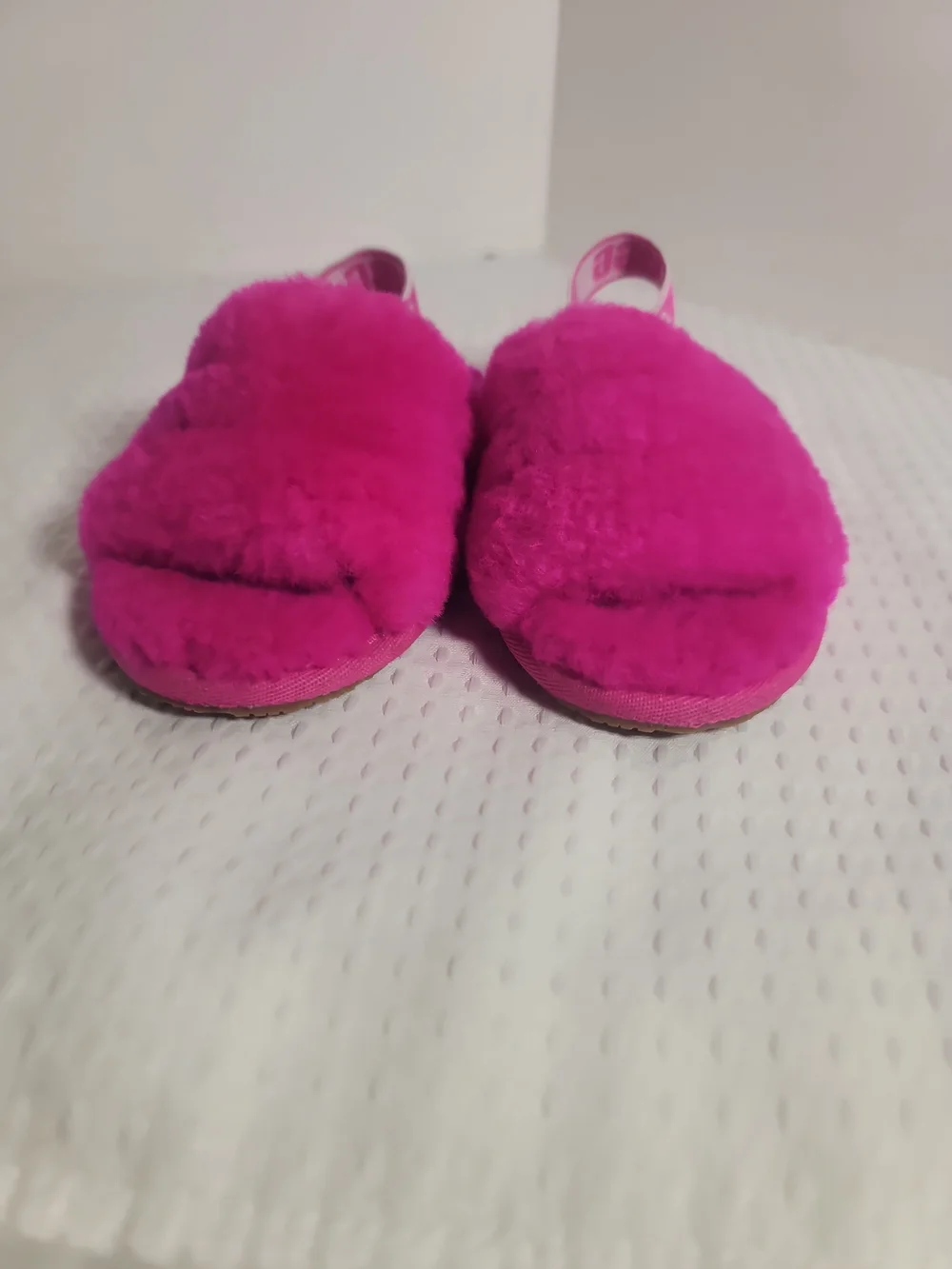 UGG Kids Fuchsia Fluff Slide Sandals